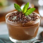 Mousse au chocolat onctueuse dans une verrine